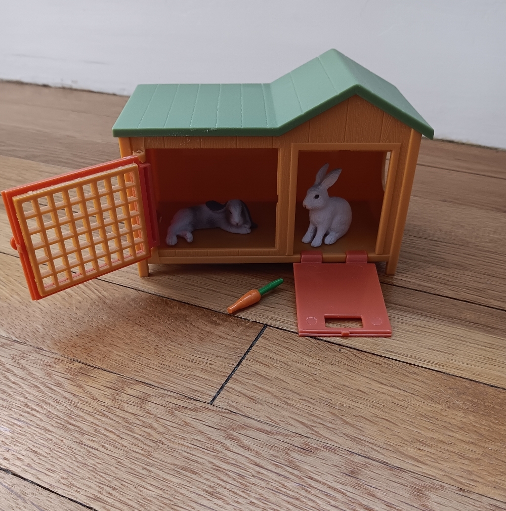 Bunny Hutch Toy